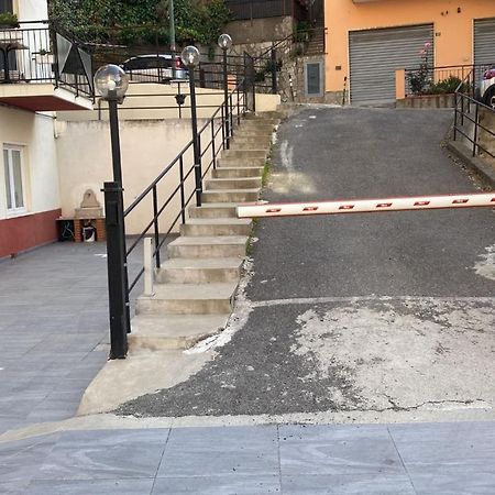 Grande Bilocale Con Giardino E Posto Auto Privato Comodo Al Mare Varazze Exterior photo